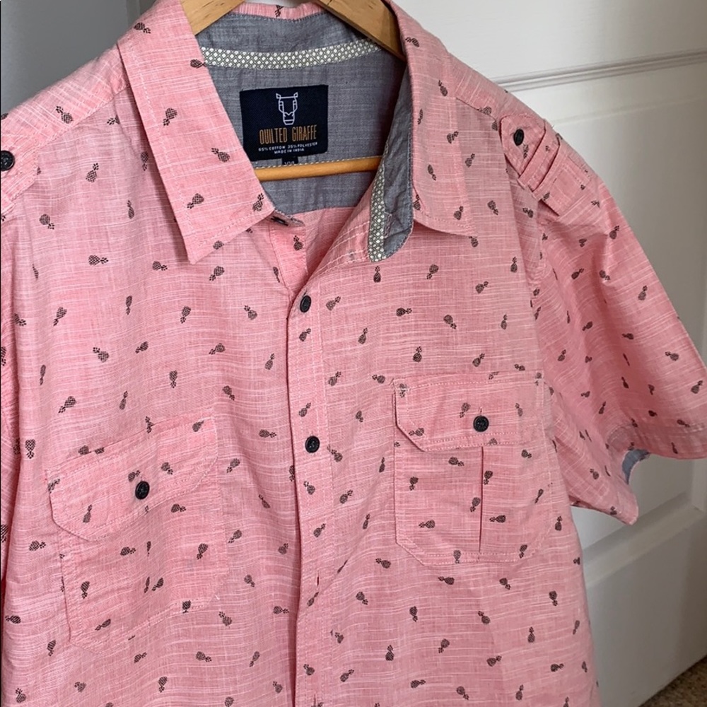 XXL Wuilted Giraffe Pink Button up shirt